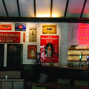 50th Street café restaurant bar