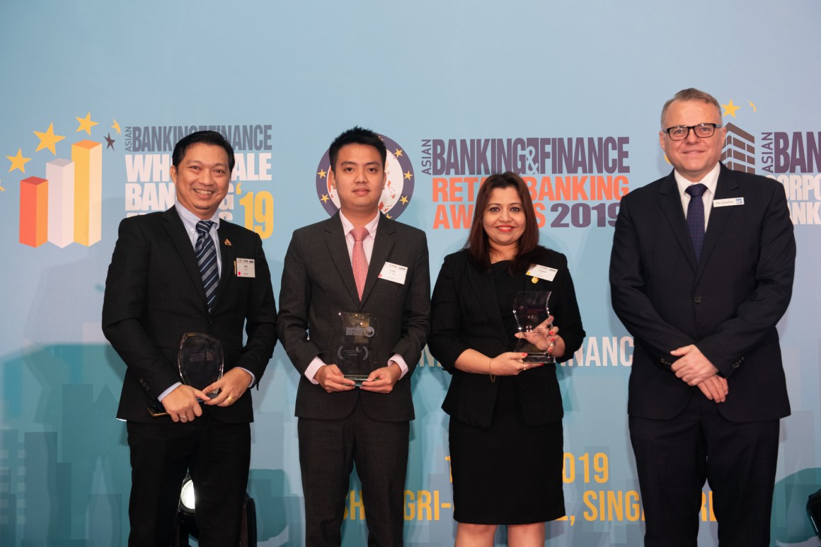 ကမ္ဘောဇဘဏ်က Asian Banking & Finance Awards 2019 ဆုပေးပွဲ အခမ်းအနားတွင် ဂုဏ်ပြုဆုများစွာ ဆွတ်ခူးရရှိ